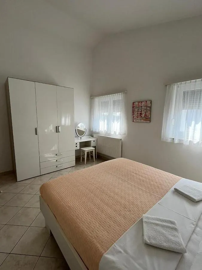 Apartments Filip Fazana Croatia